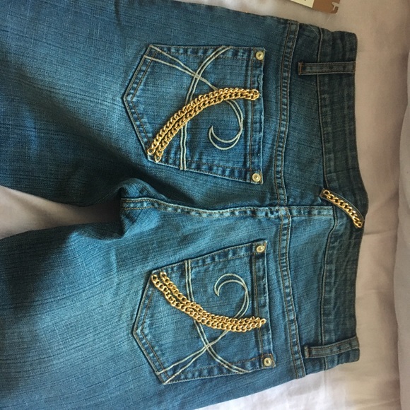 Jeans - Picture 2 of 5